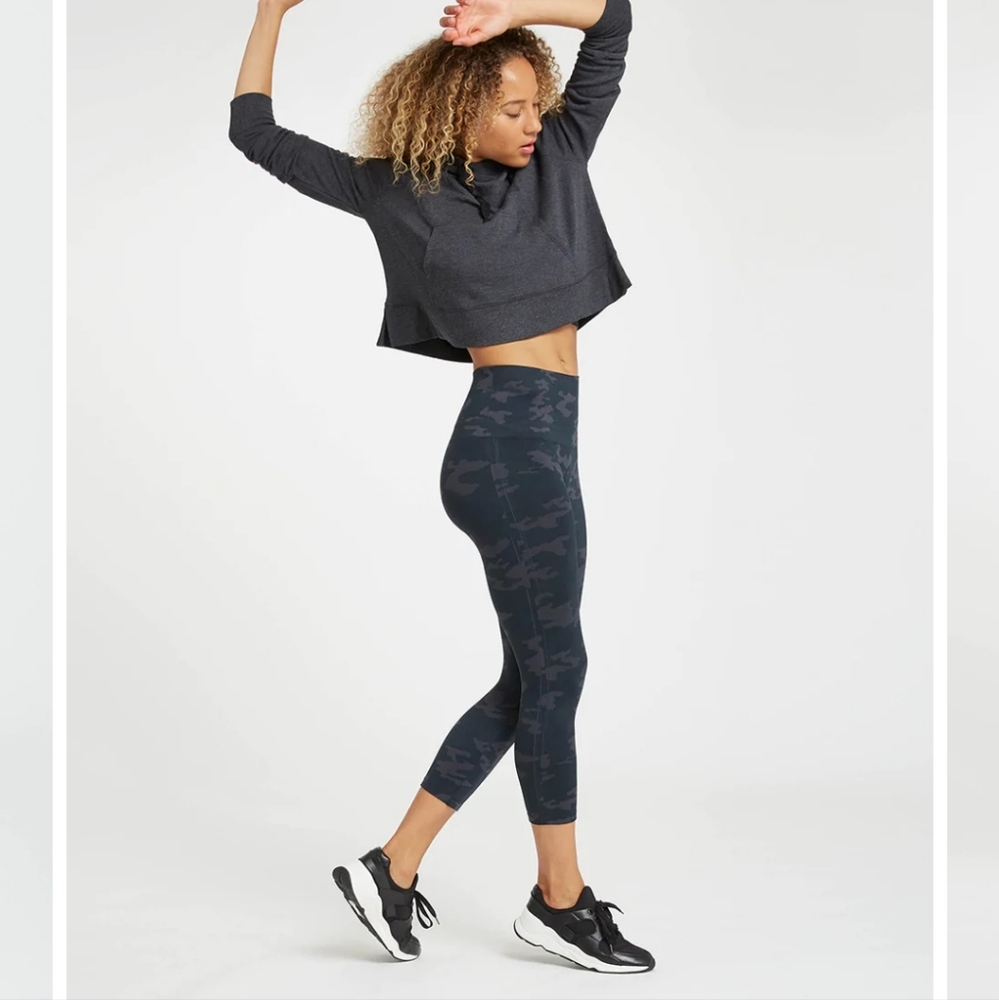 Spanx "Look at Me Now" seamless leggings